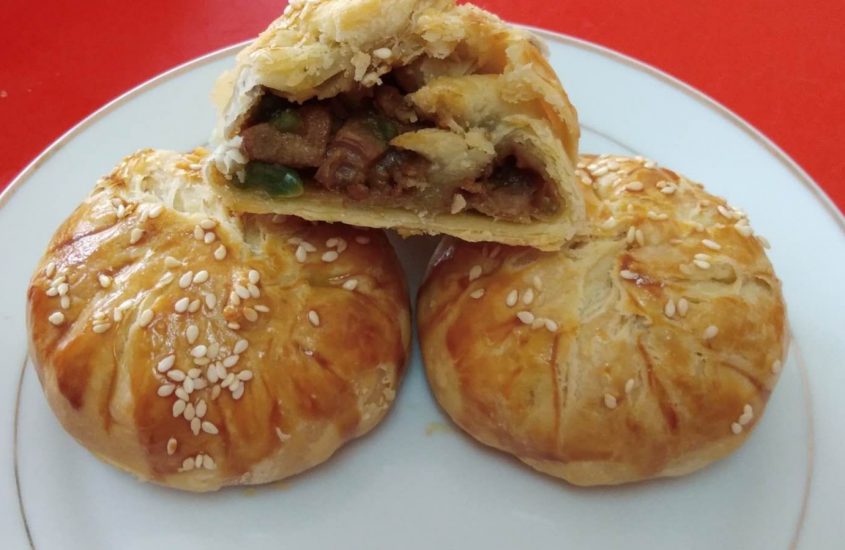 酥脆的~猪肉烧包